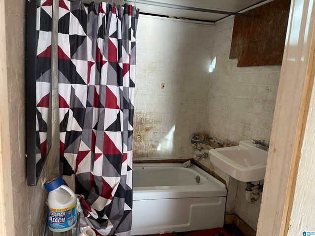 2901 AVENUE U, Birmingham, AL 35208