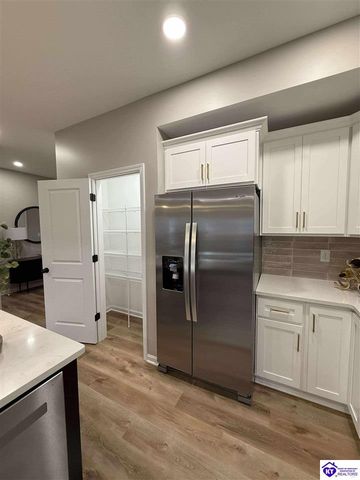 304 C Village Brooke Drive, Elizabethtown, KY 42701
