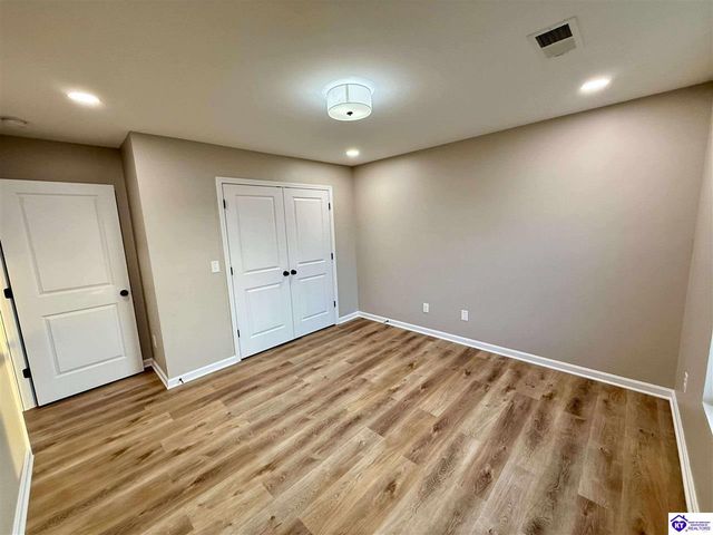 304 C Village Brooke Drive, Elizabethtown, KY 42701