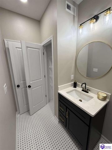 304 C Village Brooke Drive, Elizabethtown, KY 42701
