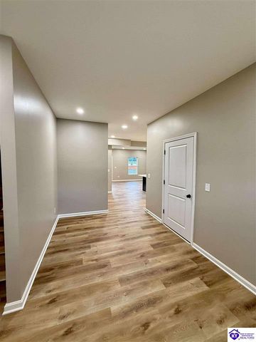 304 C Village Brooke Drive, Elizabethtown, KY 42701