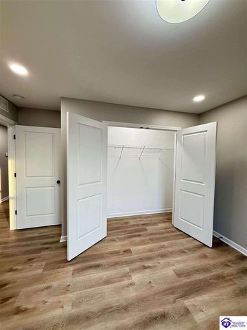 304 C Village Brooke Drive, Elizabethtown, KY 42701