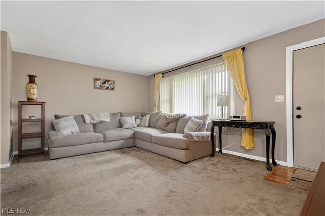 945 Larkridge Avenue, Boardman, OH 44512