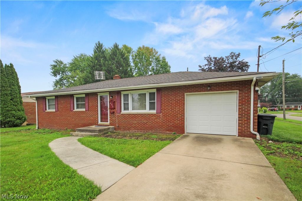 945 Larkridge Avenue, Boardman, OH 44512