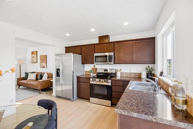 10122 W January Ct, Cheney, WA 99004