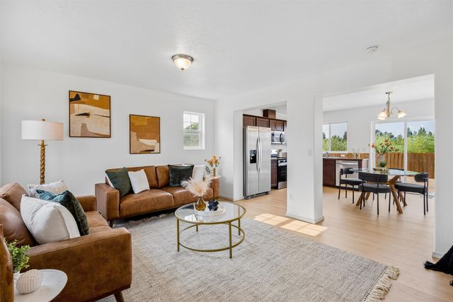10122 W January Ct, Cheney, WA 99004