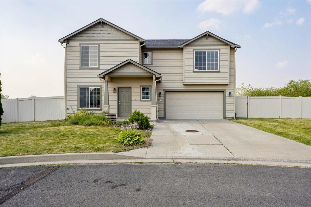 10122 W January Ct, Cheney, WA 99004