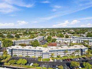 7837 Golf Circle Drive 209, Margate, FL 33063