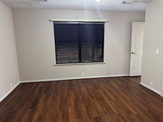 17442 S Summit Canyon Drive, Houston, TX 77095