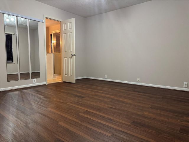 17442 S Summit Canyon Drive, Houston, TX 77095