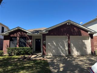17442 S Summit Canyon Drive, Houston, TX 77095