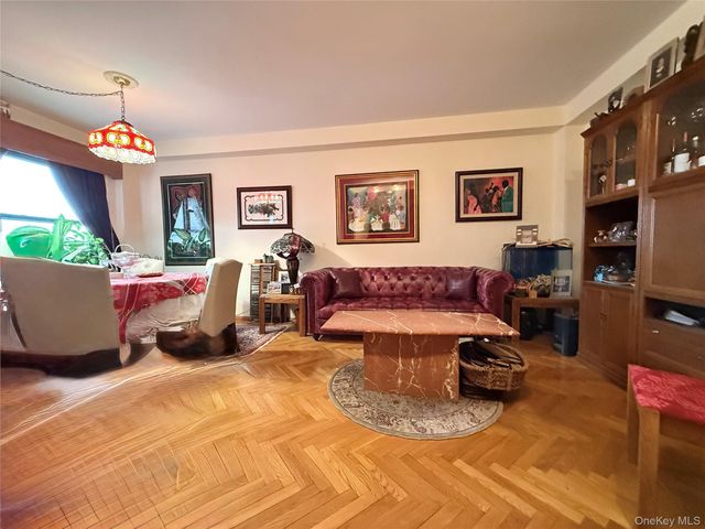 6434 102nd Street 9Z, Rego Park, NY 11374