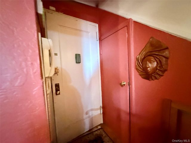 6434 102nd Street 9Z, Rego Park, NY 11374