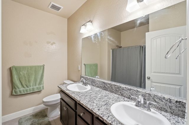 636 Castellina Street, Lemoore, CA 93245