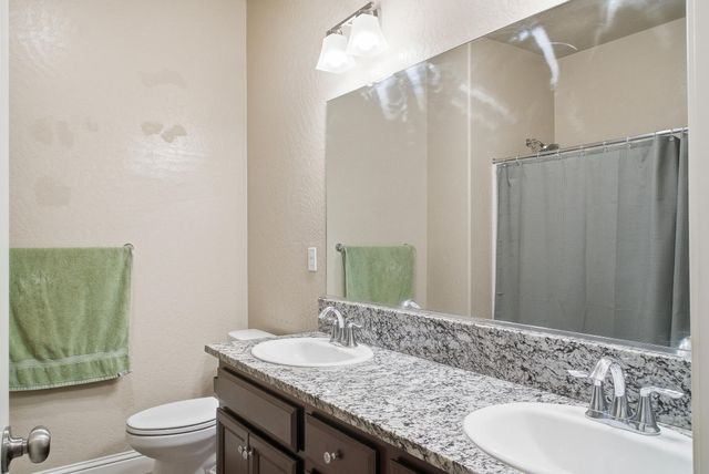 636 Castellina Street, Lemoore, CA 93245