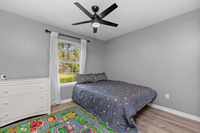 7682 Manatee Street, Navarre, FL 32566
