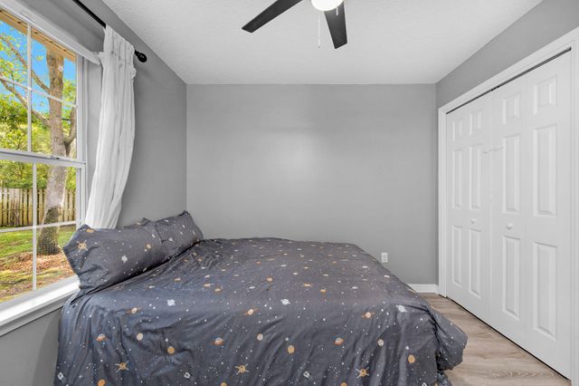 7682 Manatee Street, Navarre, FL 32566