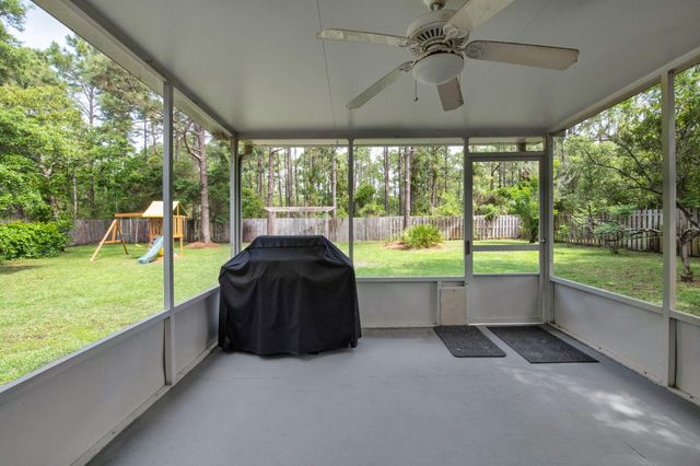 7682 Manatee Street, Navarre, FL 32566