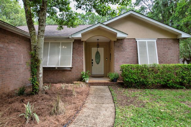 7682 Manatee Street, Navarre, FL 32566