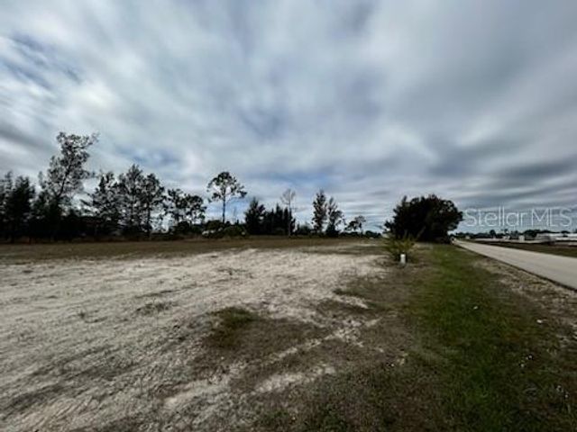 1826 NE 37TH STREET, Cape Coral, FL 33909