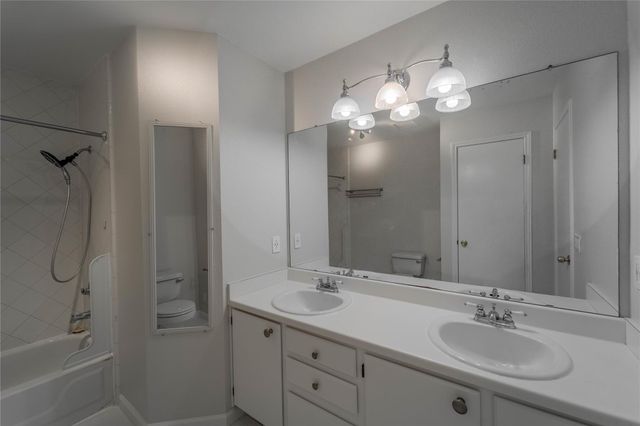 1909 Summer Rain DR, Cedar Park, TX 78613