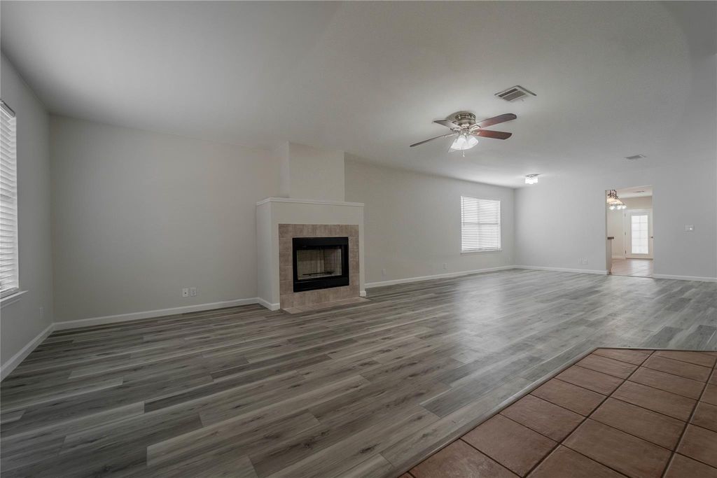 1909 Summer Rain DR, Cedar Park, TX 78613