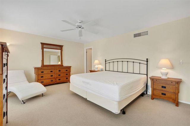 2700 BAYSHORE BOULEVARD 512, Dunedin, FL 34698