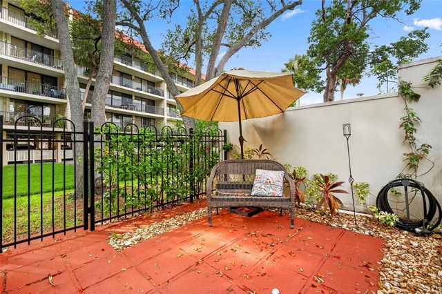 2700 BAYSHORE BOULEVARD 512, Dunedin, FL 34698