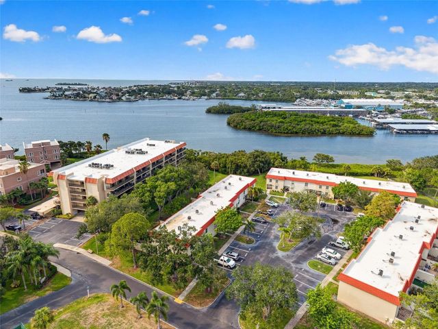 2700 BAYSHORE BOULEVARD 512, Dunedin, FL 34698