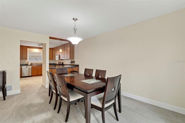 2700 BAYSHORE BOULEVARD 512, Dunedin, FL 34698