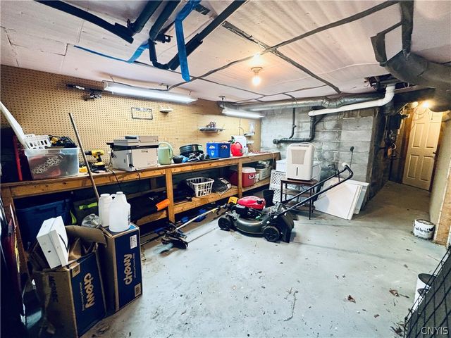 100 Wallace Avenue, Camillus, NY 13031