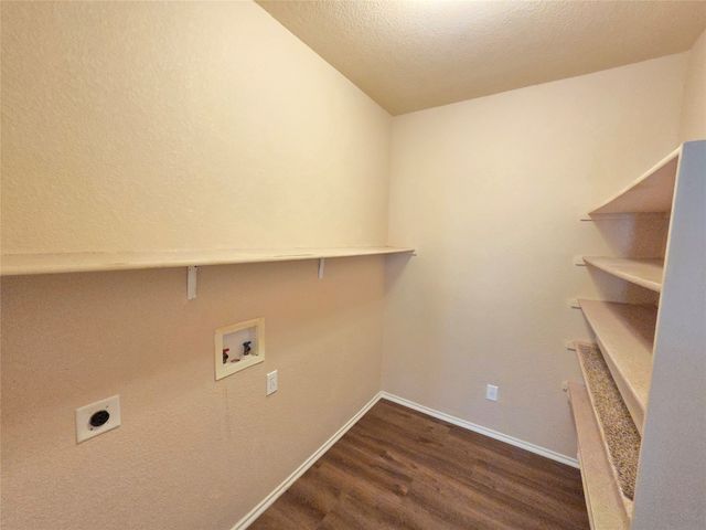 7720 Labrador Drive, Arlington, TX 76002