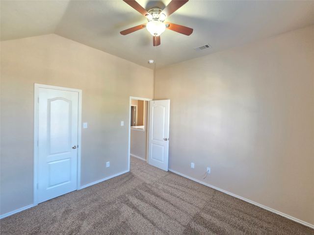 7720 Labrador Drive, Arlington, TX 76002