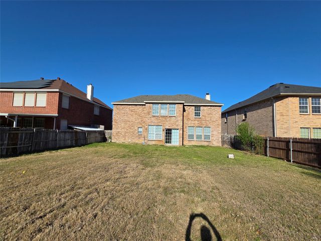 7720 Labrador Drive, Arlington, TX 76002