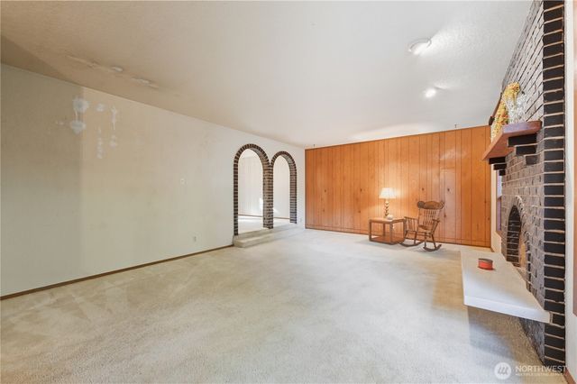 6122 144th Street SW, Edmonds, WA 98026