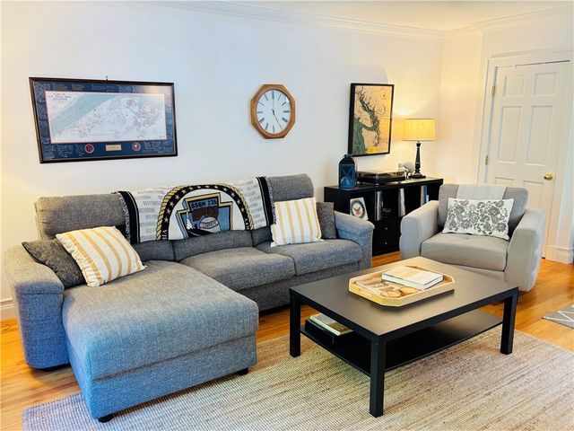 571 Bellevue Avenue 2, Newport, RI 02840