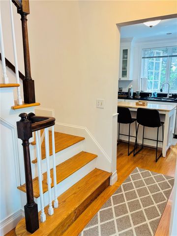 571 Bellevue Avenue 2, Newport, RI 02840