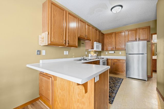 2119 Parkway Avenue, Shakopee, MN 55379