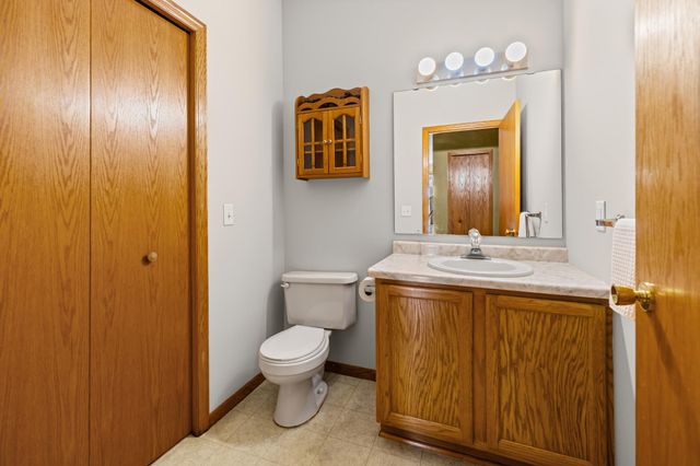 2119 Parkway Avenue, Shakopee, MN 55379