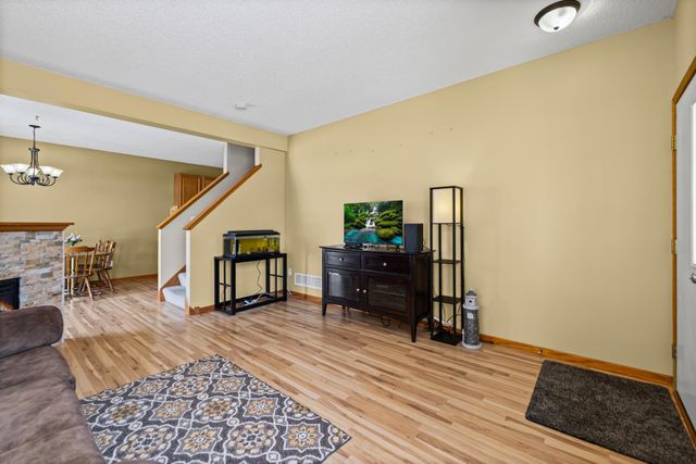 2119 Parkway Avenue, Shakopee, MN 55379