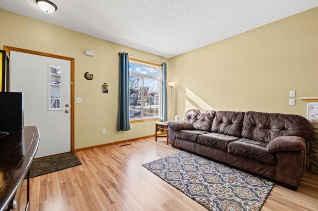 2119 Parkway Avenue, Shakopee, MN 55379