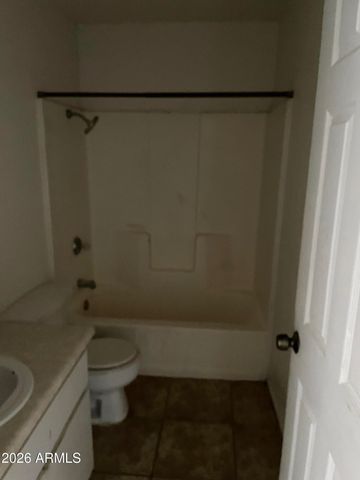 18202 N CAVE CREEK Road 240, Phoenix, AZ 85032