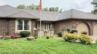12338 Pinehurst Drive, Kansas City, KS 66109