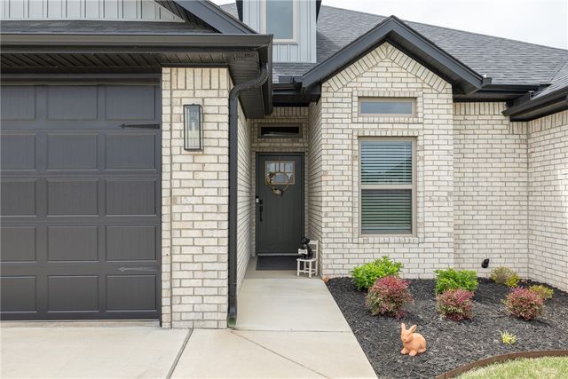 1913 Salmon Street, Pea Ridge, AR 72751