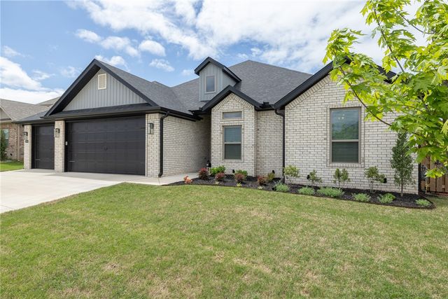 1913 Salmon Street, Pea Ridge, AR 72751