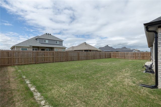 1913 Salmon Street, Pea Ridge, AR 72751