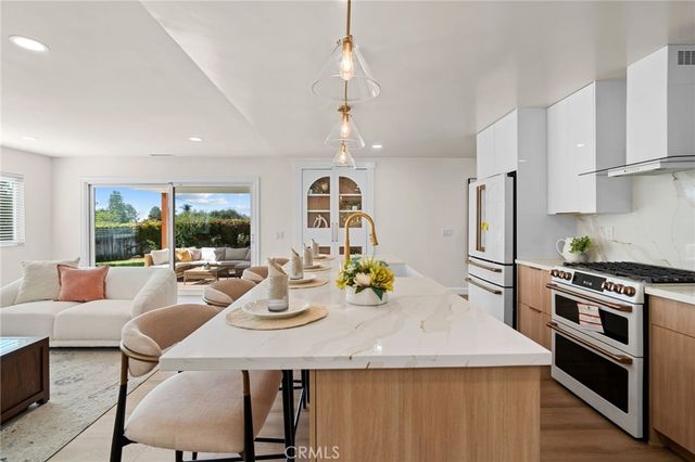 214 Lamar Drive, Claremont, CA 91711