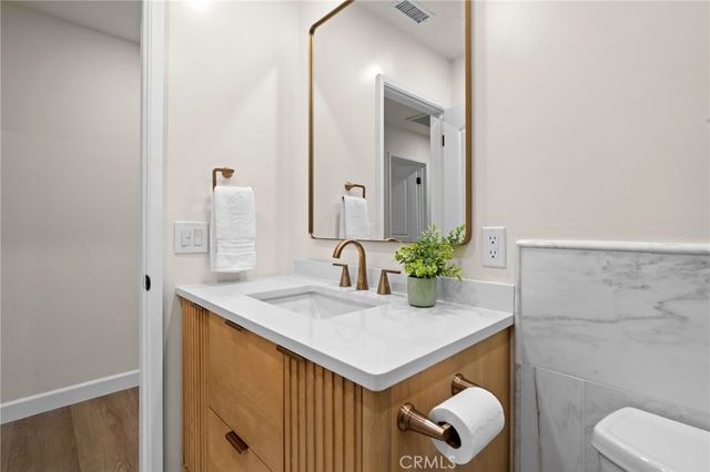 214 Lamar Drive, Claremont, CA 91711