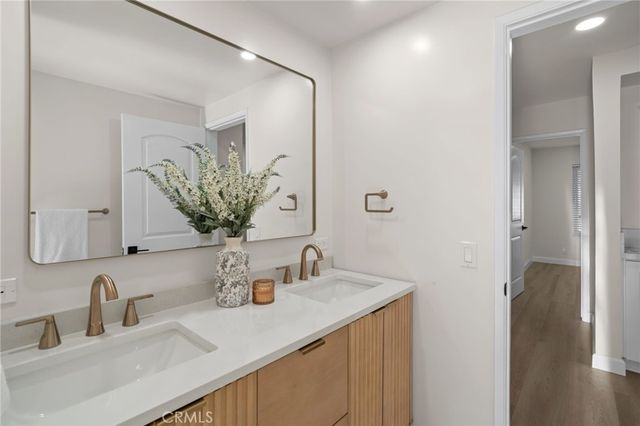 214 Lamar Drive, Claremont, CA 91711