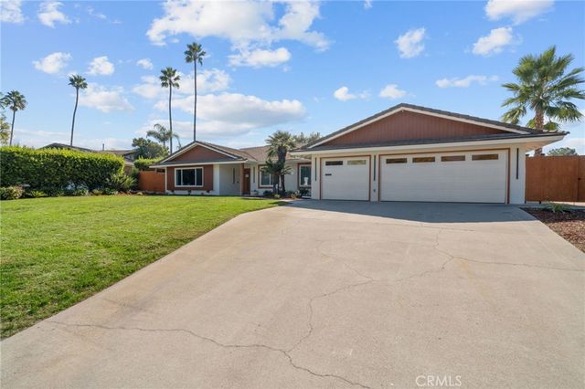 214 Lamar Drive, Claremont, CA 91711